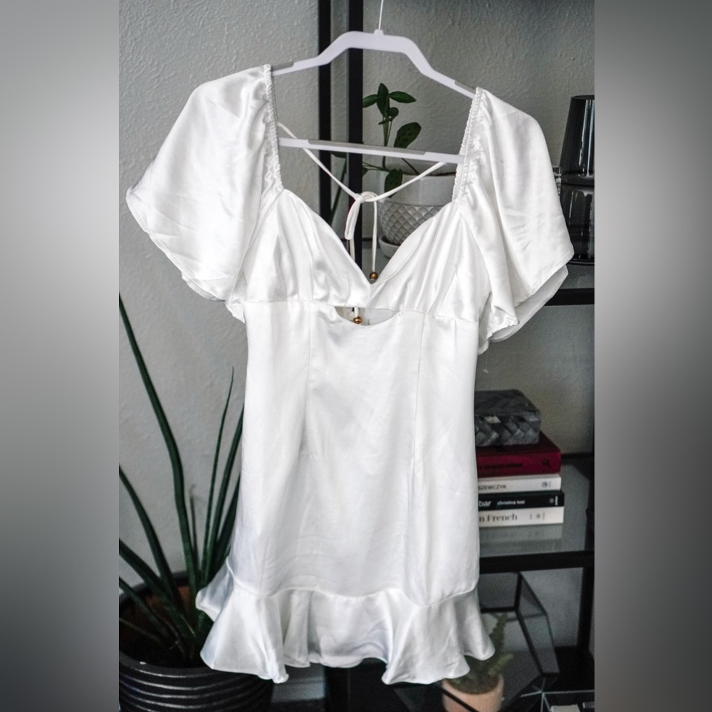 Bachelorette Engagement Bridal Party Selfie Leslie Eyes On You Ruffle Hem Dress